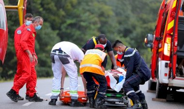CAPOTAMENTO NA ESTRADA DE CAYENNE