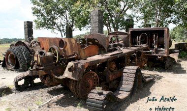 TRATOR DE ESTERA – D-8 E SUA IMPORTÂNCIA NA ABERTURA DAS PRIMEIRAS RUAS DO BAIRRO VILA NOVA EM AMAPÁ