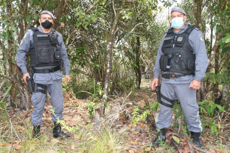 Estão saqueando as ruínas da base aeronaval de Amapá