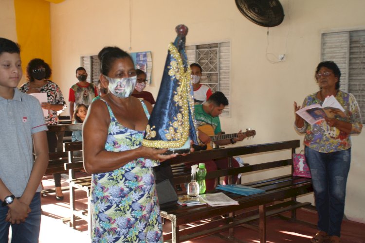 Essa terça-feira ,12, marcou o Dia de Nossa Senhora de Aparecida em Amapá.   