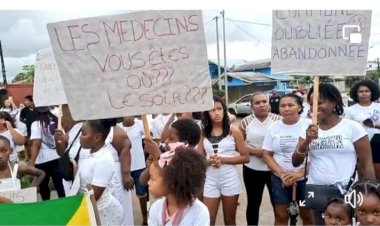 Caminhada contra a violência na fronteira entre Oiapoque e Saint-Georges.