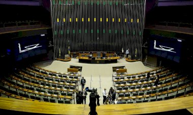 Câmara aprova, em primeiro turno, PEC que extingue terrenos de marinha