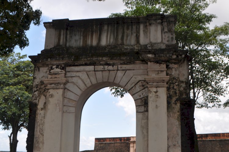 A cidade velha de Belém, prédios imponentes outros em ruínas que contam a história da cidade