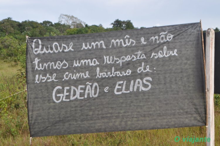 Quase um mês Pracuúba busca solução pela morte dos pescadores fazendo protesto na BR 156