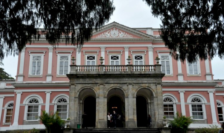 Atração turística de Petrópolis, Museu Imperial sofreu poucos danos