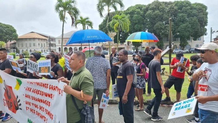 Um grito contra a violência gratuita na Guiana Francesa   