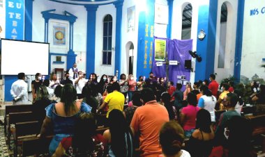 A paróquia do Divino Espírito Santo de Amapá apresenta seus catequistas