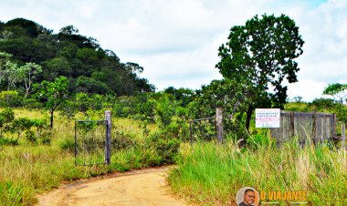 Montanha da Pluma terra de muitos donos e uma briga judicial pelo meio.