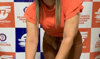 Professora Dayse Marques de Amapá se filia no 77