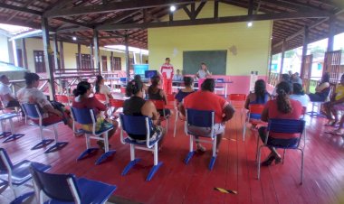 Reunião de pais e mestres determina as voltas as aulas na vila do Sucuriju