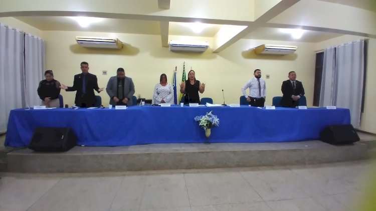 Sessão da Câmara Municipal de Amapá acalorada no final