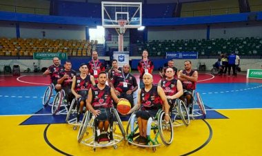 Seleção de basquete em cadeira de rodas tem sua primeira vitória contra a equipe do Distrito Federal Em Mato Grosso.