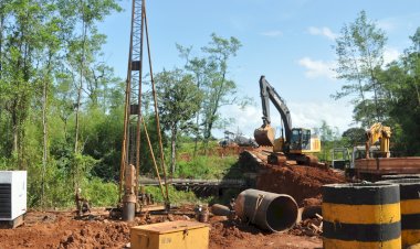 Construção da ponte do Meruoca em preparativo para a concretagem