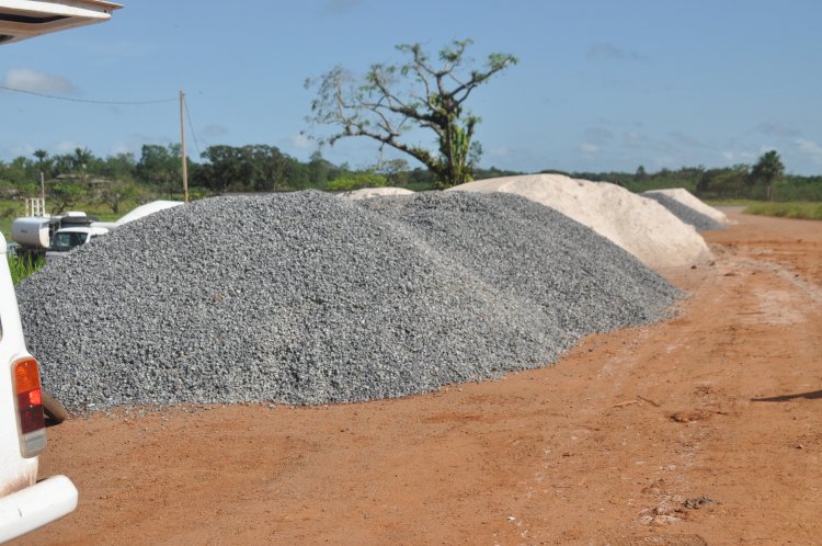 Construção da ponte do Meruoca em preparativo para a concretagem