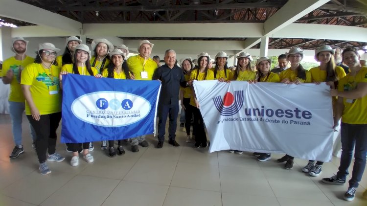 O prefeito Carlos Sampaio participa da abertura do Projeto Rondon em Macapá.