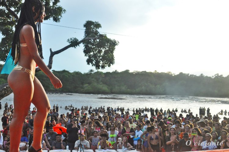 Samylla Aguiar é Musa eleita no último dia de Amapá verão na Cachoeira Grande   