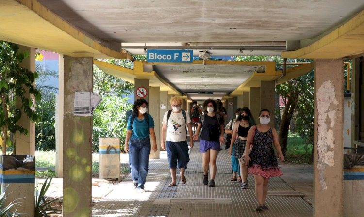 Novo Ensino Médio nasce para melhorar a qualidade da educação, mas esbarra em dificuldades na implementação