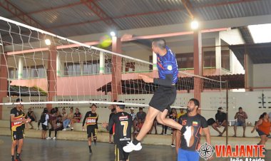 Amistoso de vôlei entre seleções de  Amapá e Pracuúba .