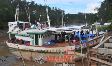IBAMA APREENDE 7 BARCOS NA REGIÃO DO MARACÁ IGIPIOCA COM 3 TONELADAS DE PEIXE.