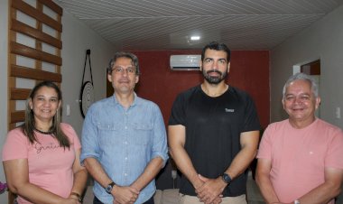 Prefeito de Amapá recebe apresentação do novo delegado do município