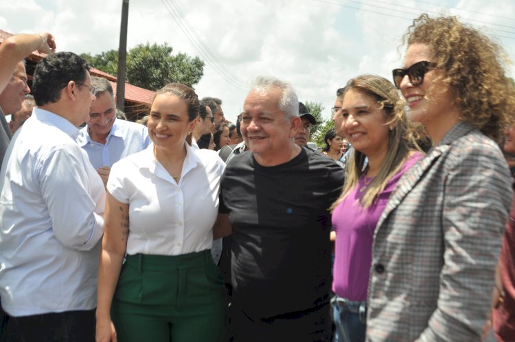 UEAP inaugura novo campus na região dos lagos com presença de autoridades políticas com discurso emocionado do prefeito Carlos Sampaio.