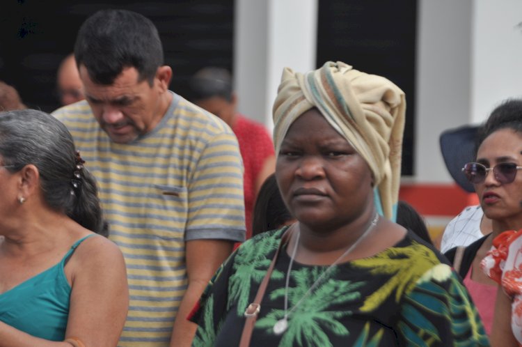 Procissão da Via Sacra até a Santa da Nossa Senhora do Tempo: momento de reflexão e homenagem aos pescadores em Amapá