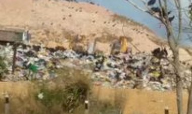 O impacto da poluição do lixão em um quilombo e seus efeitos na saúde pública e meio ambiente.