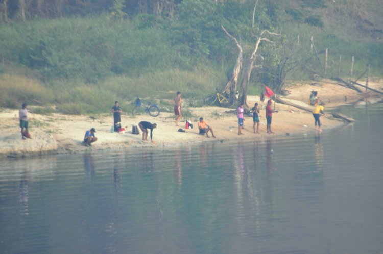 Desolação às Margens do Rio Araguari: Um Alerta para a Nossa Ação