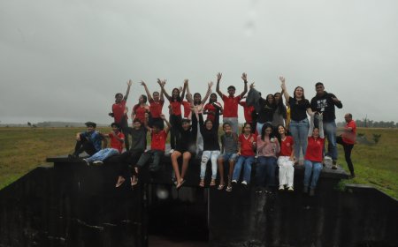 Projeto 'Visitando Nossa História' Leva Estudantes a Experiências de Aprendizado Fora da Sala de Aula