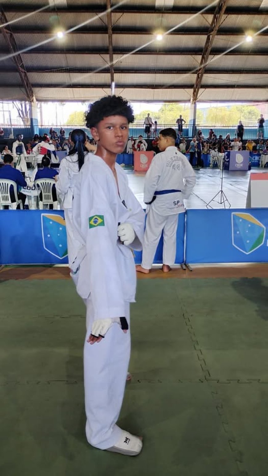 Aluno da Escola Maria Esmeralda de Moura faz história como o primeiro amapaense a participar dos JEBs