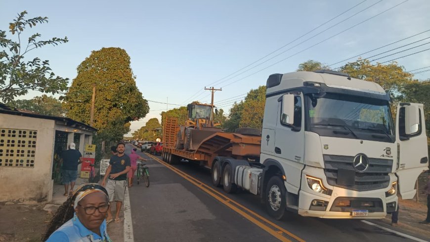 Trânsito é interrompido no Curiaú após circulação de carretas agravar danos na AP-70