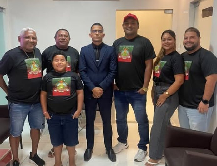 Comunidade da Jacareacanga intensifica mobilização pelo afastamento de Jair Sampaio do Império de Samba Solidariedade após segunda derrota judicial